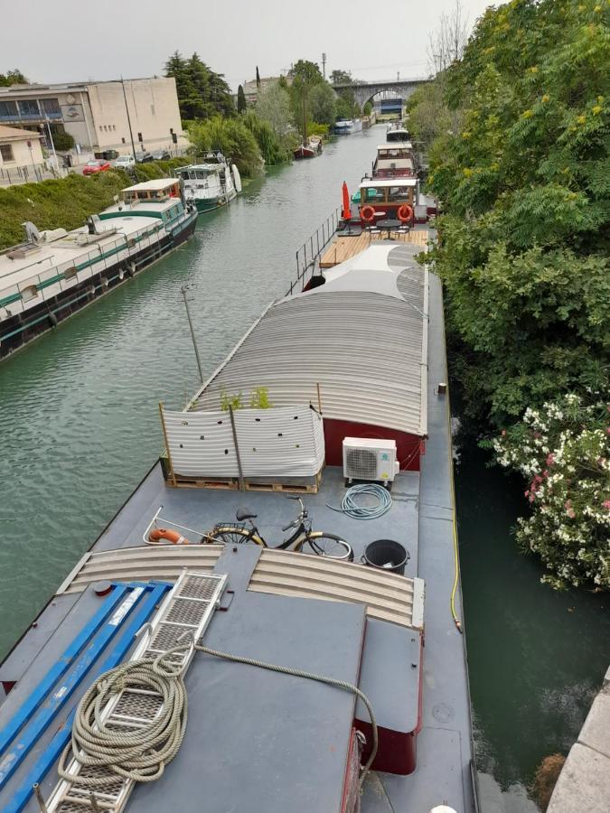 Péniche Chopine Bed and Breakfast Beaucaire  Esterno foto